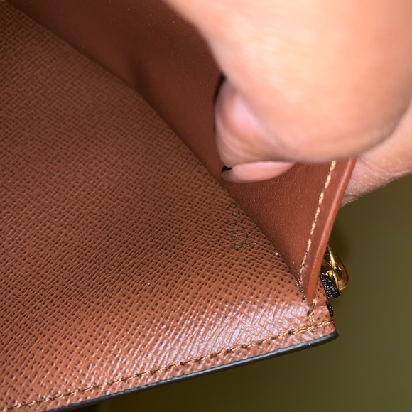 Louis Vuitton Victorine Wallet - Picture 7 of 8